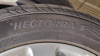 225/50r17 - 2