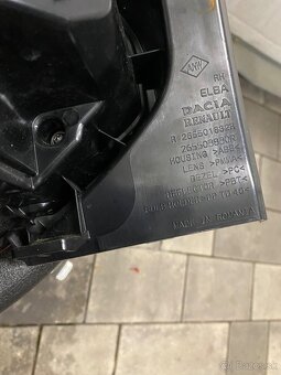 Práve zadné svetlo - 2