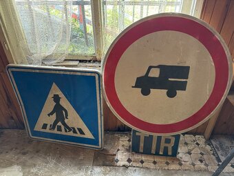 Dopravné značky - 2