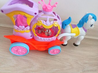Kúzelný kočiar s koňom - 2