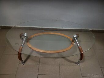 Konferenčný stolík do obývačky. - 2