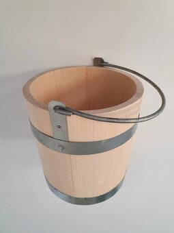 Drevené vedro kované - 2