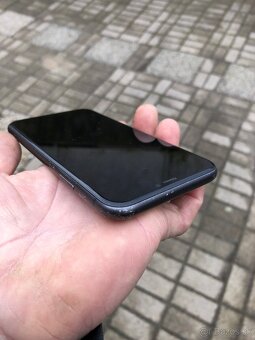 Predam iphone11 128gb 97% zdravie baterie - 2