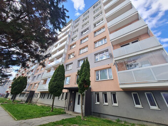PREDAJ: 3izbový byt v centre Brezna 84m2 - 2