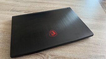 Herny notebook MSI rtx 4050 - 2