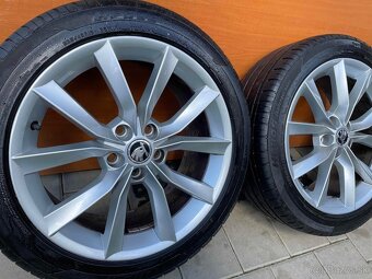 MODUS Orig.skoda Superb 3 5x112 8jxr18 ET 44 VW 235 45 R - 2