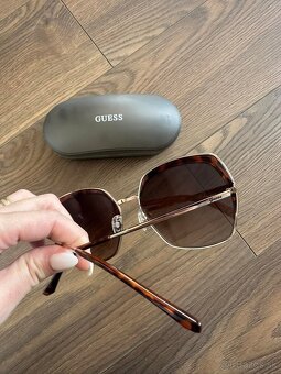 Okuliare slnečné Guess - 2