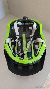Predám cyklistickú prilbu - 2
