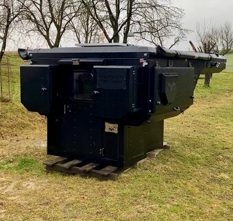 obytná nadstavba pick-up plná výbava s elektrickou strechou - 2
