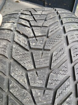 Zimné pneumatiky 245/45R19 - 2