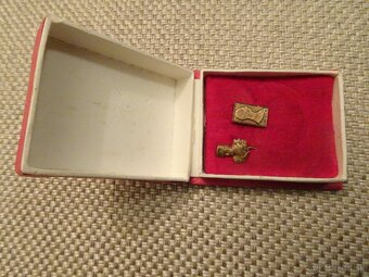 Predám starožitný odznak Milana R. Štefánika a Dubčeka - 2