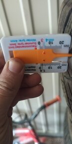 Pneumatiku Continental 195/65 r15 - 2