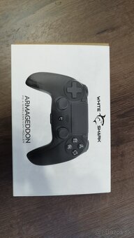 Predám playstation 4 - 2