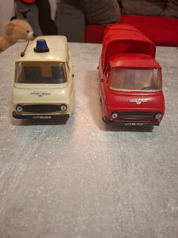 Retro hračky,škoda 1203 - 2