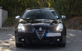 Alfa Romeo Giulietta (2015) - 2