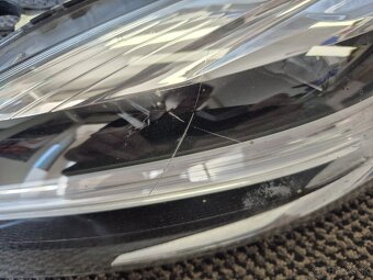 VOLVO V40 Svetlo predné ľavé full led - 32228479 - 2