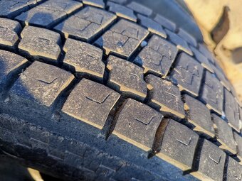 215/75 R17.5 nákladné - 2