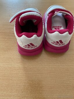 Botasky Adidas c.19 - 2