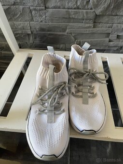 Guess v.37 - 2