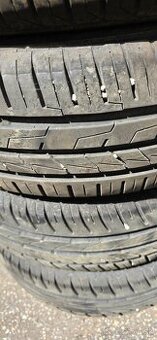 195/65R15 - 2