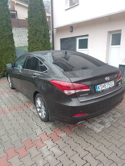 Predám Hyundai i40 sedan - 2