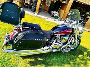 Suzuki Intruder VLR 1800 C - 2