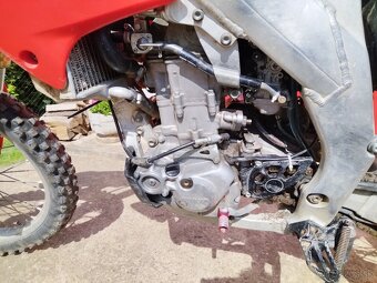 Predám Hondu CRF 450 r.v.2010. s ŠPZ. - 2