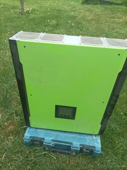 Predám menič InfiniSolar Plus 3kW - 2