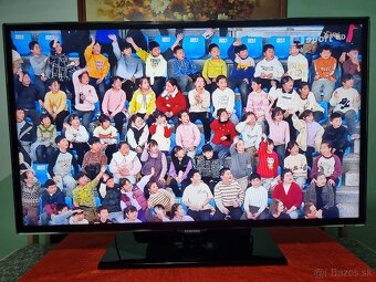 Predám LED TV SAMSUNG UE39F5000AW Full HD - 2