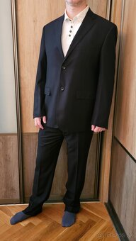 Nový čierny oblek veľ.56 na výšku190 cm + košeľa a kravata - 2
