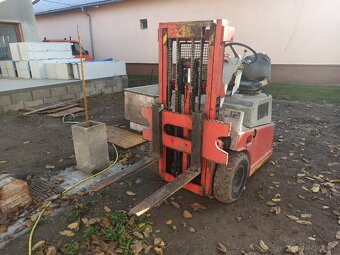 Malá veža zdviz VZV paletyzacne vidly ližiny trojbod - 2