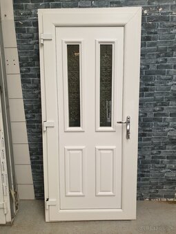 Plastove dvere č 21. 92x203cm.Ľ - 2