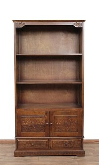 Knižnica s dvierkami - 2