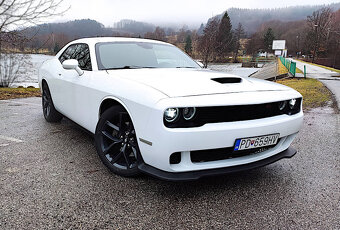 Dodge Challenger R/T 5.7 HEMI - 2