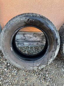 I-Zimne pneumatiky Pirelli R16 - 2