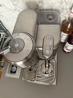 Kavovar nespresso - 2