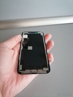 Displej na IPhone 11 pro - 2