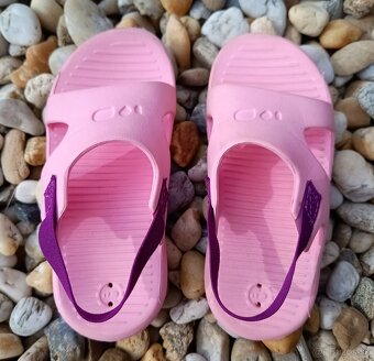 DECATHLON NABAIJI RUŽOVÉ SANDALKY DO VODY - 2