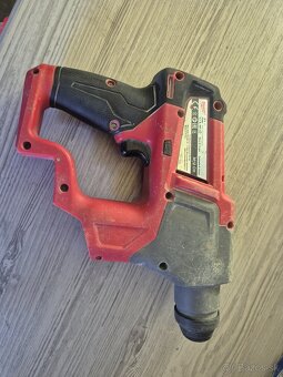 MILWAUKEE M12 FUEL™ Kompaktné SDS-Plus vŕtacie kladivo - 2
