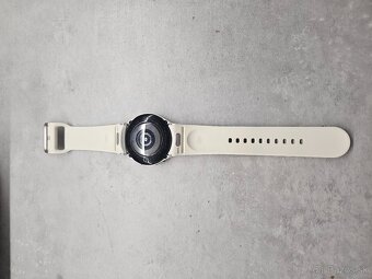 Predam hodinky Samsung Galaxy Watch 6 40mm LTE - 2