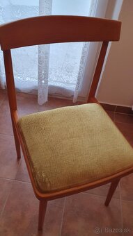 Jedalensky stôl so 4 stoličkami - 2