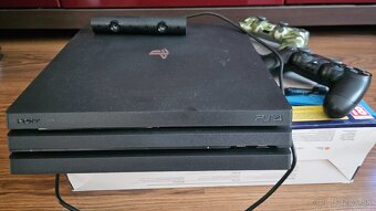 Konzola Sony PS4 PRO 1TB - 2