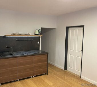 Prenájom 1 izb.byt, ul. Javorová Chrenová - 2