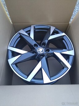 19" originál SUPERB 3,4 100 % stav + letné pneu. - 2