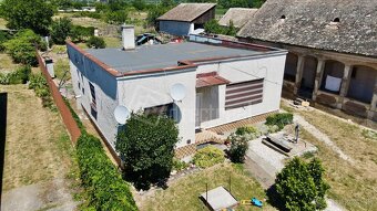 Znížená cena Dva domy s nadrozemerným pozemkom, vhodné na t - 2