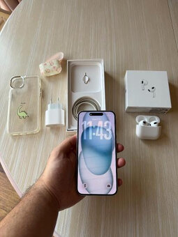 iPhone 15 Plus 256GB modrý – s AirPods 3 🎧📱  Predám iPhone - 2