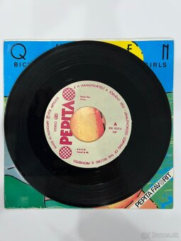 Queen ‎– Bicycle Race / Fat Bottomed Girls - 2