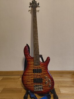 Basová gitara Cort a combo Marshall - 2