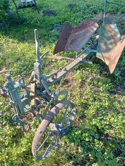 Starožitný pluh - 2