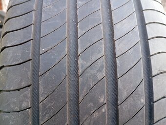 225/55 R17 Michelin - 2